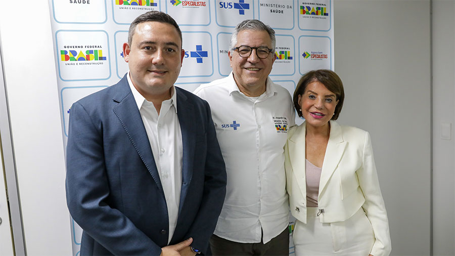 João Victor busca novos investimentos em saúde em reunião com ministro Alexandre Padilha